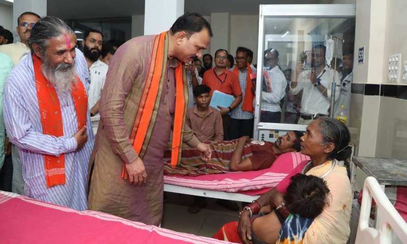 स्वास्थ्य मंत्री श्याम बिहारी जायसवाल एमसीएच अलबेलापारा व शासकीय कोमलदेव