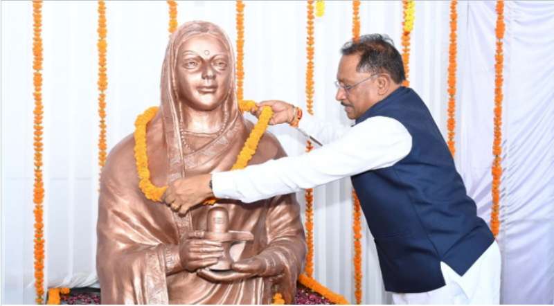 CM साय ने किया अहिल्याबाई कन्वेंशन सेंटर का उद्घाटन ₹145