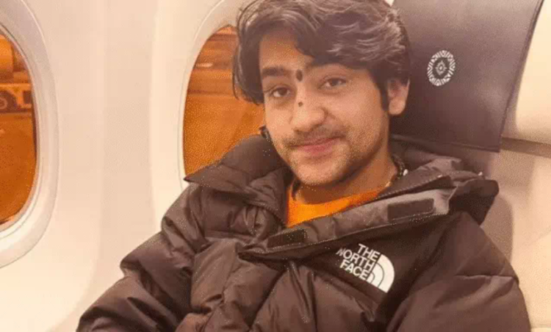 Dhirendra Shashtri : 60 हजार की जैकेट पहनने पर ट्रोल हुए धीरेंद्र शास्त्री, ट्रोलर्स से कहा- तुम्हारे पेट में दर्द है तो अगली बार 1.20 लाख की पहनूंगा... 1 Screenshot 20250616 144341.DainikBhaskar28129
