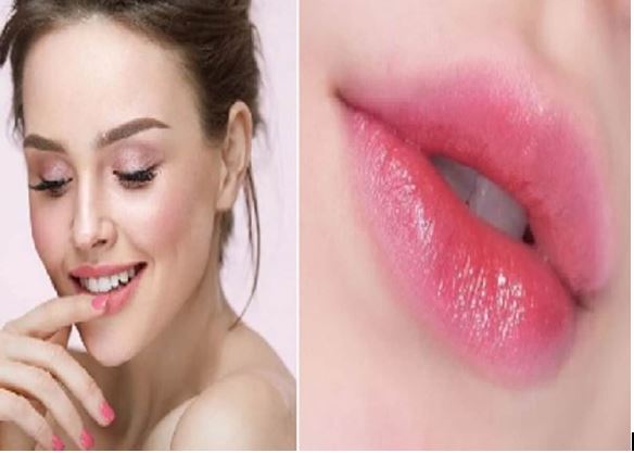 गुलाबी होंठों की दुश्मन हैं ये 3 आदतें तीसरी वाली