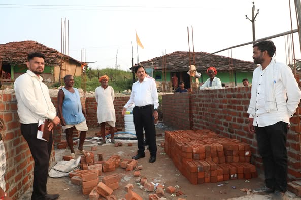 छिंदवाड़ा में 1067 भारिया परिवारों को मिले पक्के आवास 1 छिंदवाड़ा में 1067 भारिया परिवारों को मिले पक्के आवास