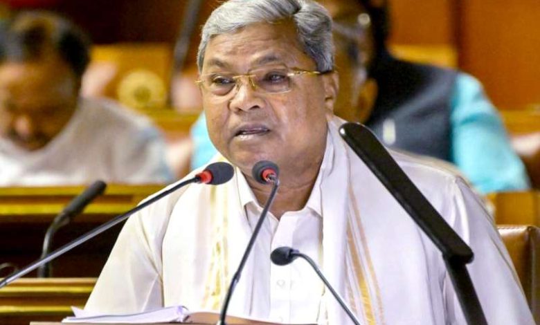 कर्नाटक में नेतृत्व परिवर्तन की अटकलें तेज 1 जाति पुनर्गणना पर सिद्धारमैया हाई कमान के निर्देश का कर