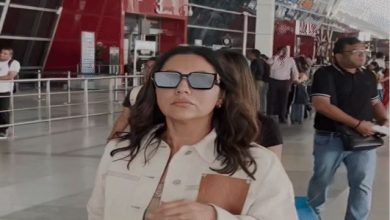 दिल्ली एयरपोर्ट पर Gauri Khan का प्रोटेक्टिव अंदाज