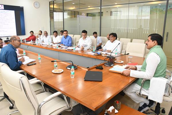 नर्मदा घाटी परियोजनाओं के संचालन में सौर ऊर्जा को प्रोत्साहित