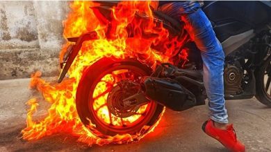 बाइक की टंकी फटी बिखर गए पुर्जे जिस तरह हुई