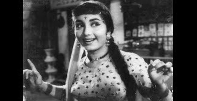 बॉलीवुड की हिट मशीन थी ये एक्ट्रेस पहली सैलरी सिर्फ