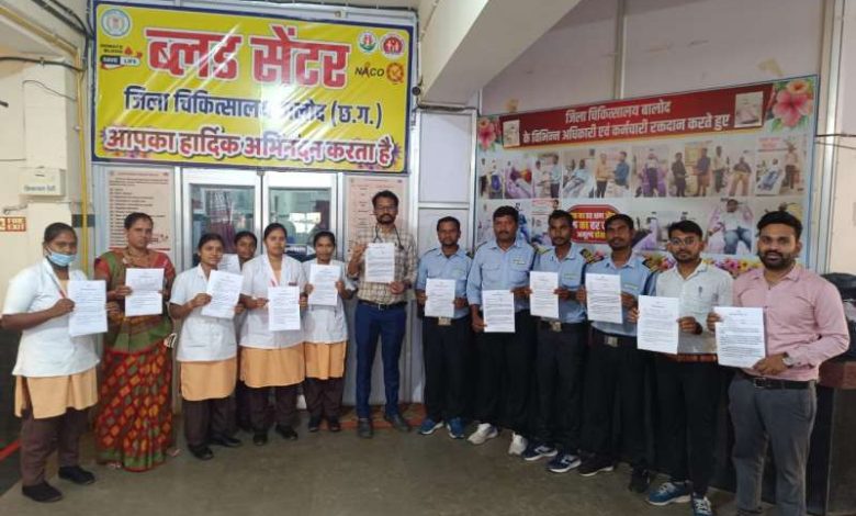 विश्व रक्तदाता दिवस के अवसर पर आरोग्य मेलों में लोगों ने ली रक्तदान की शपथ 1 विश्व रक्तदाता दिवस के अवसर पर आरोग्य मेलों में लोगों