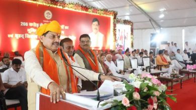 सीमा की रक्षा करने वाले जवानों और अन्न पैदा करने