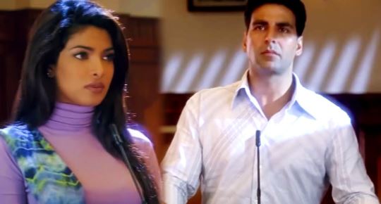 किस मामले में Priyanka Chopra को ने Akshay Kumar को
