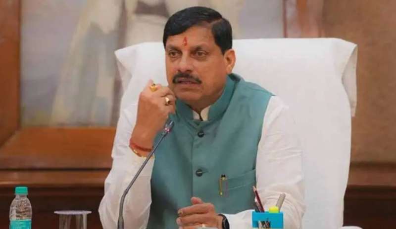 कोरोना काल में मृत हुए संविदा कर्मचारियों के परिजनों को