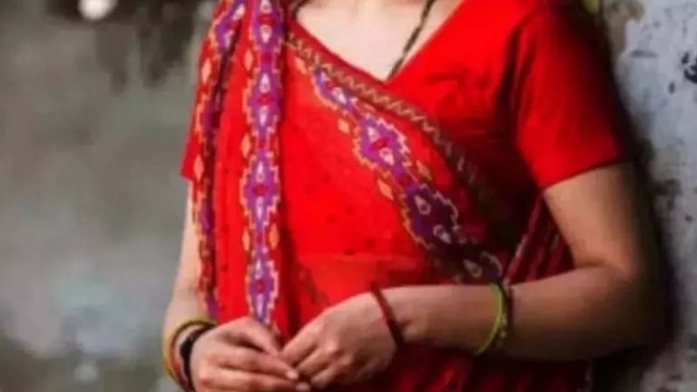 नशे के लिए नहीं थे पैसे नशेड़ी पति ने 220