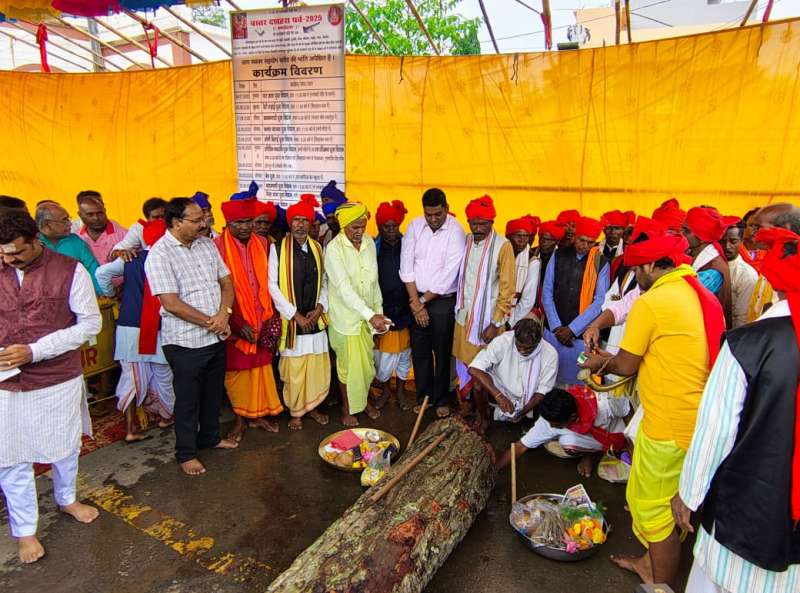 पाट जात्रा के साथ शुरू हुआ विश्व प्रसिद्ध ऐतिहासिक बस्तर