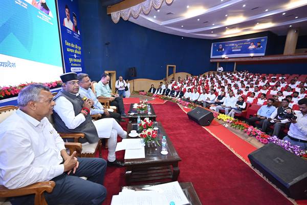 प्रतिभाशाली खिलाड़ियों को अवसर देने के लिये 365 दिन टैलेंट सर्च : मंत्री सारंग 6 प्रतिभाशाली खिलाड़ियों को अवसर देने के लिये 365 दिन टैलेंट