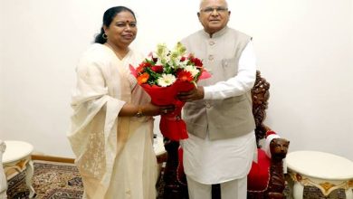 राज्यपाल पटेल ने महापौर मालती राय को दी बधाई