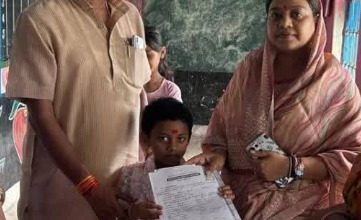 शहडोल सांसद ने अपनी बेटी का एडमिशन शासकीय विद्यालय में