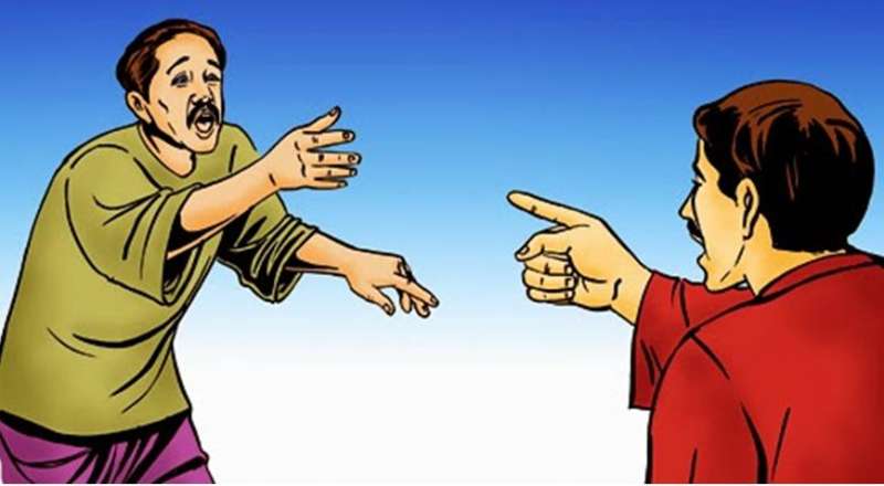 शिक्षक ने ही शिक्षक को बनाया निशाना कक्षा में घुसकर