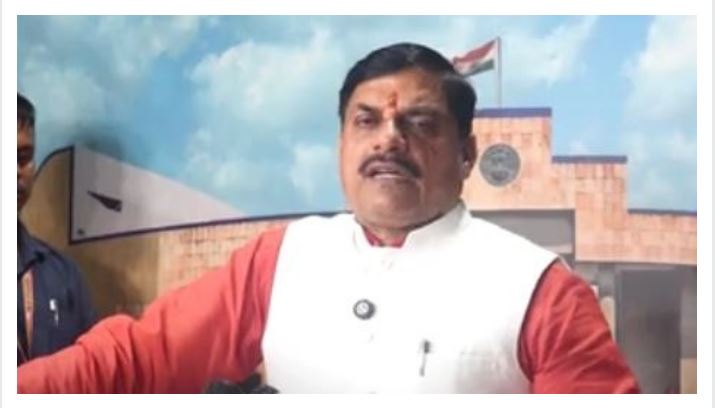 कांग्रेस पर गिरगिट जैसे रंग बदलने का आरोप सीएम का