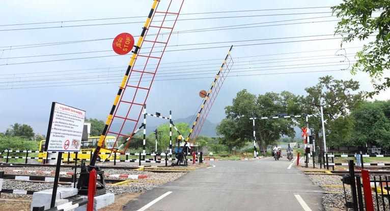 कानपुर–लखनऊ डायवर्जन के बीच महत्वपूर्ण फाटकों पर गेटमैन की तैनाती