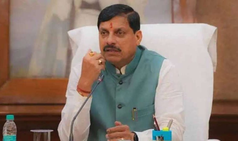 कोरोना काल में मृत हुए संविदा कर्मचारियों के परिजनों को