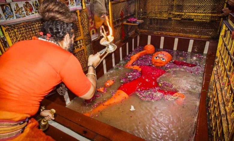 गंगा की गहराती लहरों ने किया तीसरा अमृत स्नान, फिर बढ़ा प्रयागराज में बाढ़ का खतरा 1 गंगा की गहराती लहरों ने किया तीसरा अमृत स्नान फिर