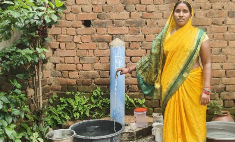 जीवन भर पानी के लिए संघर्ष करने वाली रेखा साहू