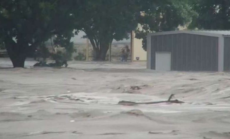 टेक्सास में बाढ़ ने ली 24 जानें, ट्रंप ने जताया दुख 1 टेक्सास में बाढ़ ने ली 24 जानें ट्रंप ने जताया