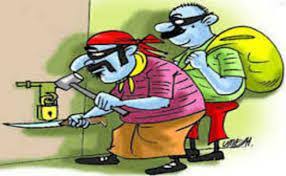 दो मकानों से नगदी-गोल्ड कॉइन पार, पुलिस सुरक्षा पर उठे सवाल 1 दो मकानों से नगदी गोल्ड कॉइन पार पुलिस सुरक्षा पर उठे