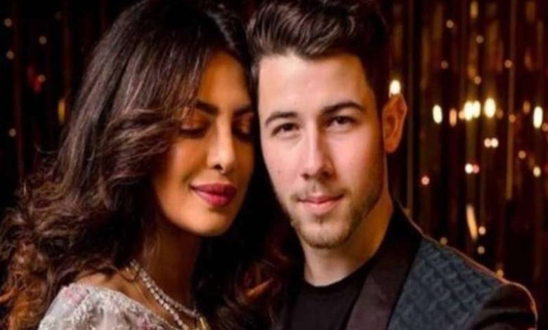 निक की इंस्टा पोस्ट पर प्रियंका का ‘Same curls कमेंट