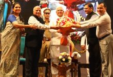 निरंतर सीखने और सेवा भाव के साथ कार्य करने का