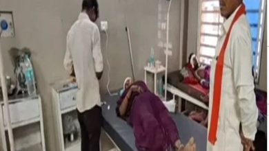 भैंसों के बीच फंसा ऑटो पति की मौके पर मौत