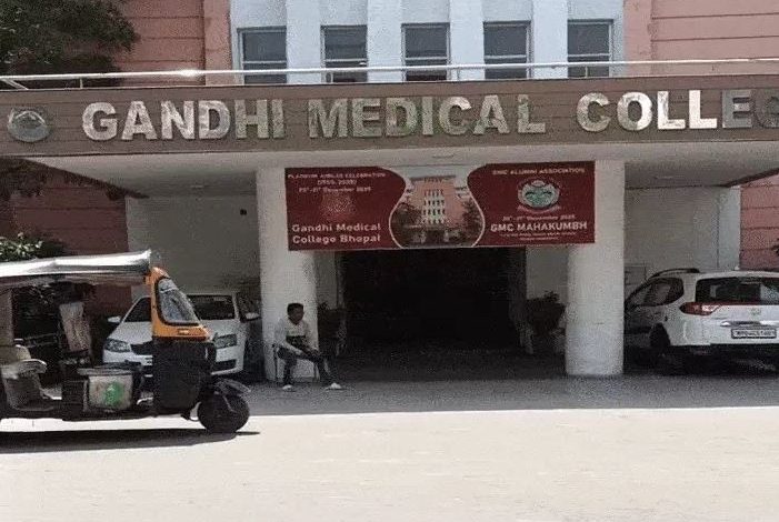 मुख्यमंत्री डॉ यादव भोपाल में अत्याधुनिक सीटी स्कैन एवं एमआरआई