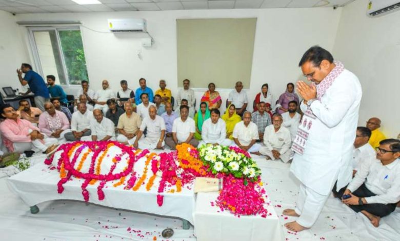 मुख्यमंत्री श्री भजनलाल शर्मा ने राष्ट्रीय स्वयंसेवक संघ के वरिष्ठ प्रचारक श्री माणकचंद के निधन पर व्यक्त किया शोक 1 मुख्यमंत्री श्री भजनलाल शर्मा ने राष्ट्रीय स्वयंसेवक संघ के वरिष्ठ