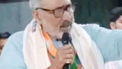राहुल गांधी सेना के ऑपरेशन में मज़ा ढूंढ रहे हैं