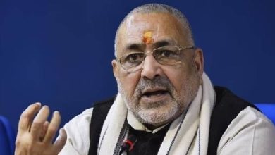 राहुल सिर्फ दिखावे के नेता असली रक्षक मोदी – गिरिराज