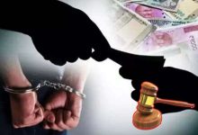 रिश्वत लेते पकड़ा गया अकाउंटेंट ACB ने मारा छापा—54 हजार