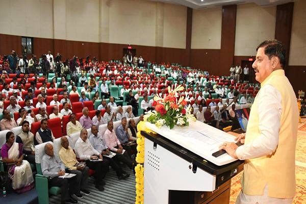 वन विकास निगम ने वन सम्पदा को पुनर्स्थापित किया : मुख्यमंत्री डॉ. यादव 1 वन विकास निगम ने वन सम्पदा को पुनर्स्थापित किया