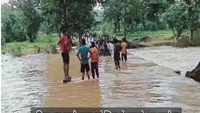 वर्षों पुराना तालाब टूटा डोंगरी गांव के ग्रामीणों के खेत