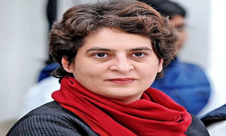 संसद में विपक्ष की आवाज दबाई जा रही है – प्रियंका गांधी वाड्रा 1 संसद में विपक्ष की आवाज दबाई जा रही है –