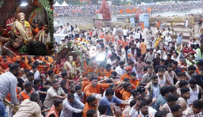 सावन में ठाठ बाट से निकले बाबा महाकाल गार्ड ऑफ ऑनर