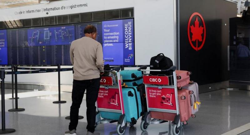 कनाडा के 10000 ‘फ्लाइट अटेंडेंट ने की हड़ताल कंपनी की