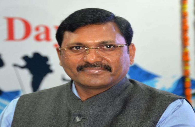 कमिश्नर आन्जनेय सिंह का तबादला तुरंत नहीं करेंगे नई जिम्मेदारी