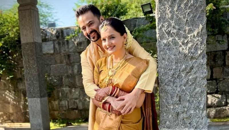 जिया मानेक का शादी वाला लुक हुआ वायरल 39 की