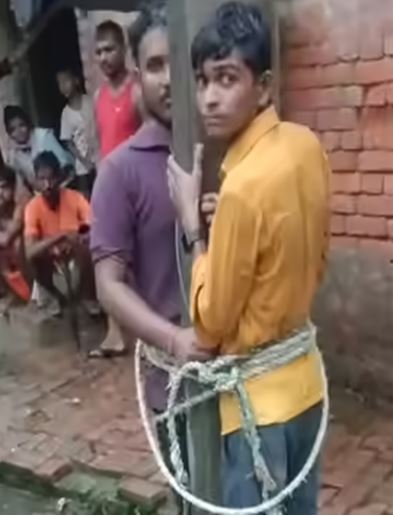 दो संदिग्ध युवक ग्रामीणों के हत्थे चढ़े चोरी के शक