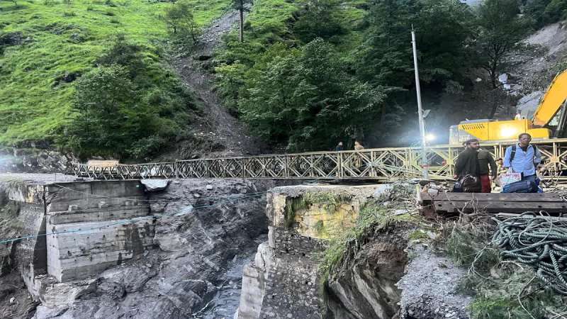 धराली आपदा के बाद गंगोत्री हाईवे सोनगाड़ डबरानी हर्षिल धराली