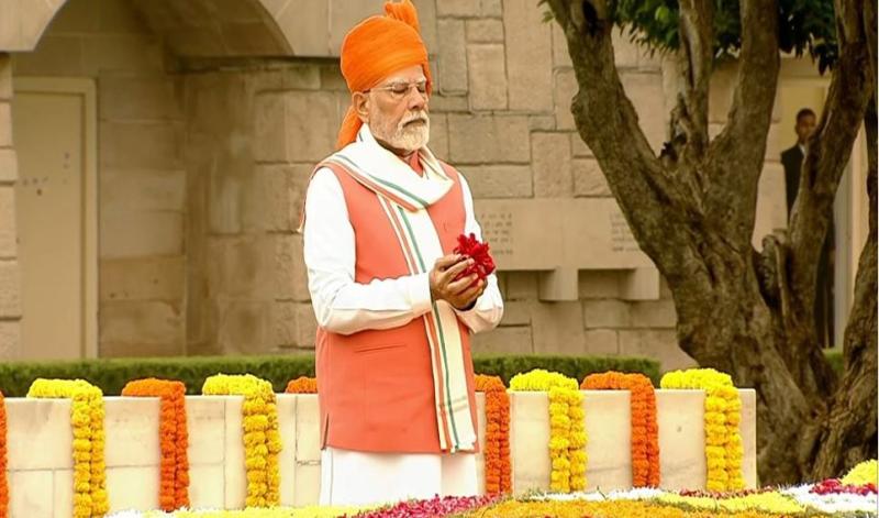 प्रधानमंत्री ने स्वतंत्रता दिवस पर कहा राष्ट्र का सामर्थ्य बढ़ाने