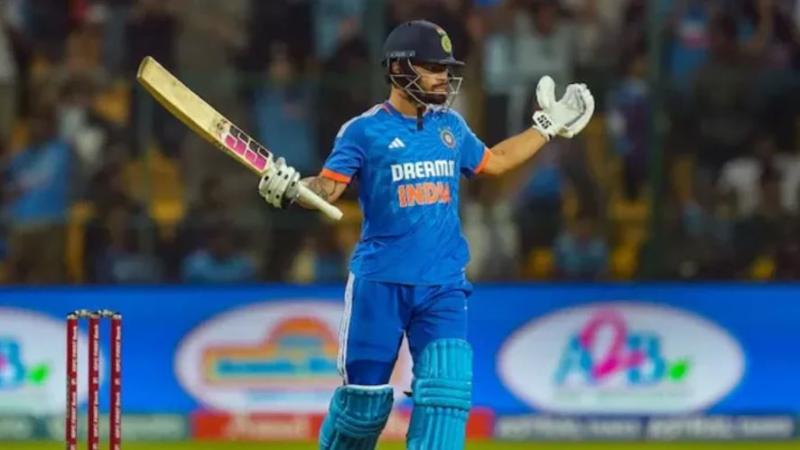 फैंस भी रह गए हैरान एशिया कप में चुने जाने