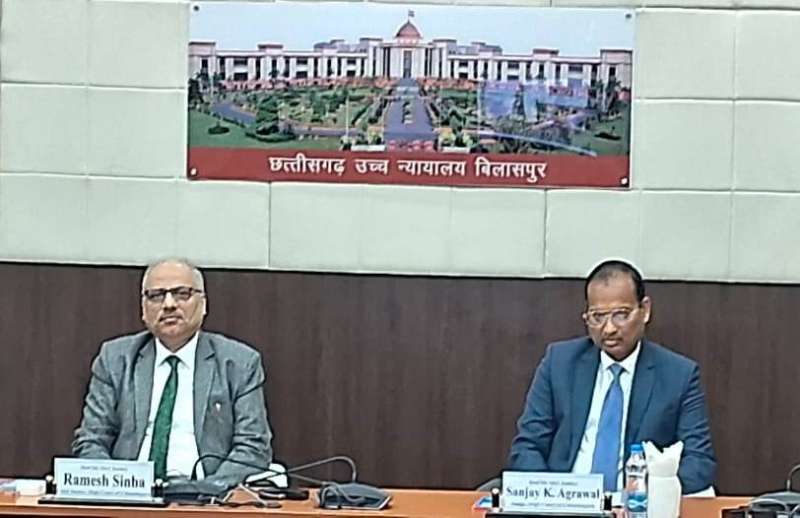 मुख्य न्यायाधीश रमेश सिन्हा ने खरसिया में वरिष्ठ व्यवहार न्यायालय