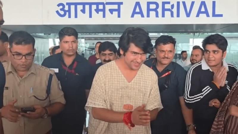 युगांडा से लौटते ही बोले बाबा बागेश्वर