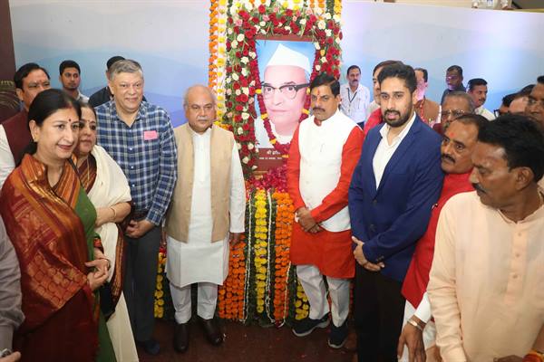 राजनीति के पंडित थे पूर्व मुख्यमंत्री श्रद्धेय द्वारका प्रसाद मिश्र