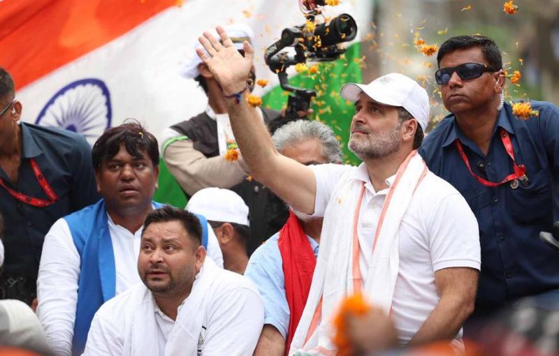 लोकतंत्र खत्म करना चाहते हैं पीएम मोदी और भाजपा